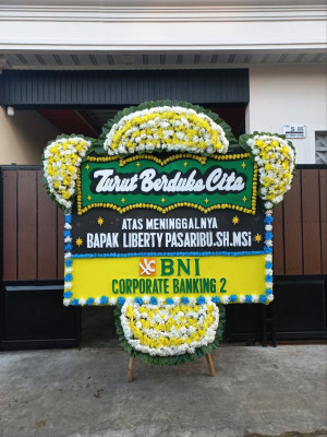 Papan Bunga Duka di Pagedangan Udik